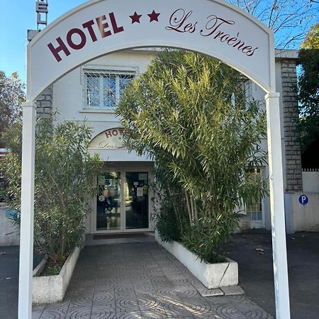 Hotel Les Troenes Montpellier Bagian luar foto